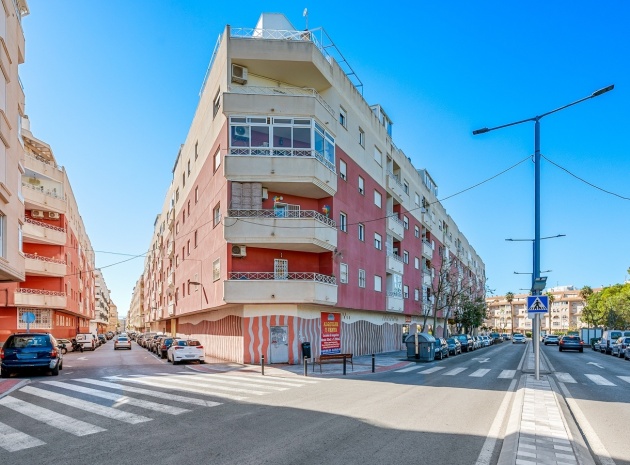Resale - Apartment - Torrevieja