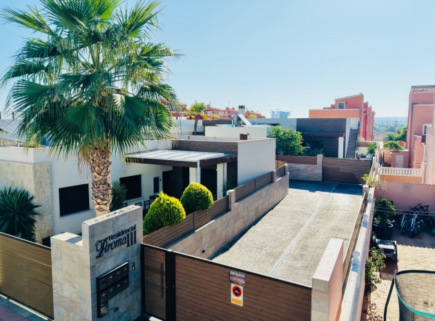 Resale - Villa - Los Montesinos - La Herada