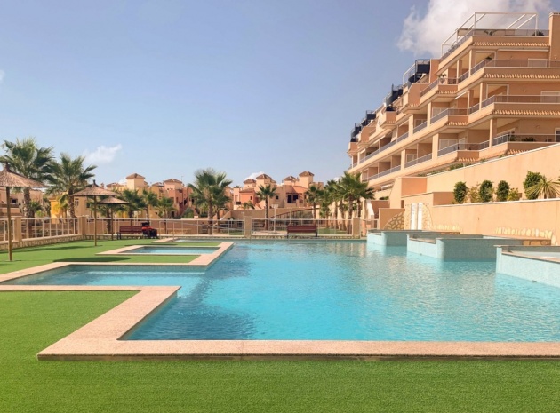 Resale - Apartment - Punta Prima - vista azul