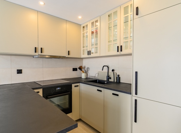 Resale - Townhouse - Los Balcones - lago jardin