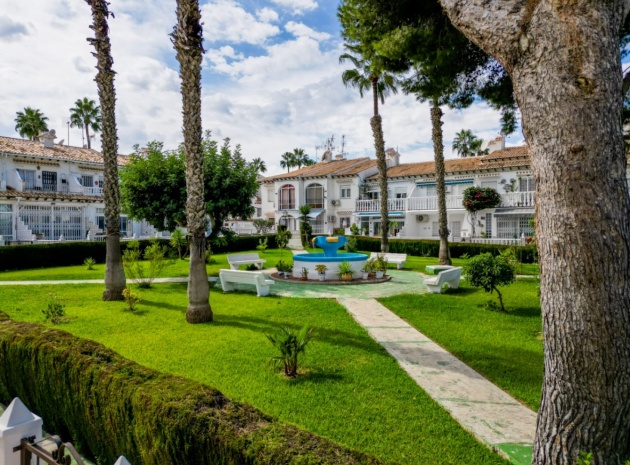 Resale - Townhouse - Los Balcones - lago jardin