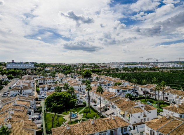 Resale - Townhouse - Los Balcones - lago jardin