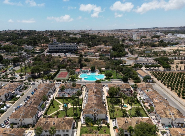 Resale - Townhouse - Los Balcones - lago jardin