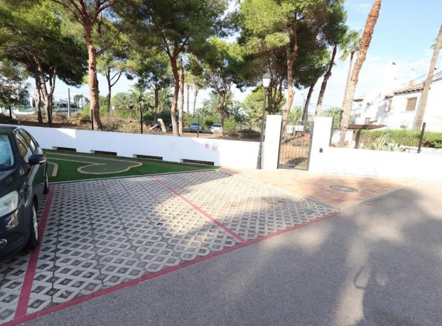 Resale - Apartment - Villamartin - La Fuente