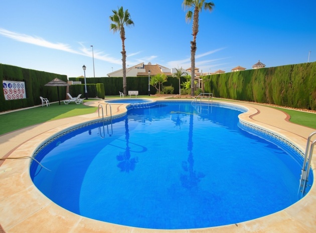Återförsäljning - Villa - Cabo Roig - Lomas de Cabo Roig