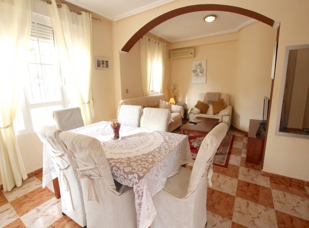 Återförsäljning - Villa - Cabo Roig - Lomas de Cabo Roig