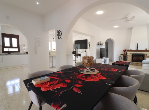 Resale - Villa - Daya Vieja - Daya Vieja - Country