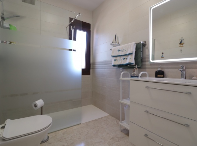 Resale - Villa - Daya Vieja - Daya Vieja - Country