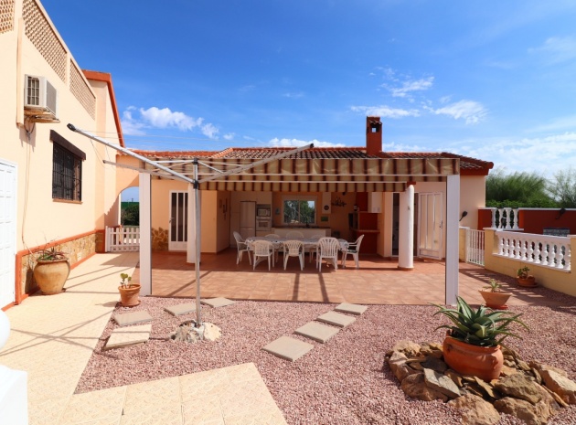 Resale - Villa - Daya Vieja - Daya Vieja - Country