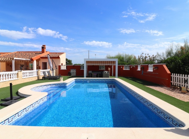 Resale - Villa - Daya Vieja - Daya Vieja - Country