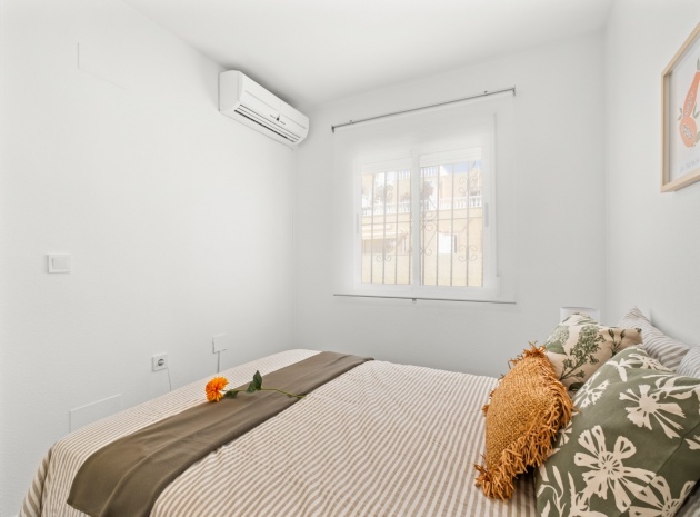 Resale - Townhouse - Villamartin - El Galan