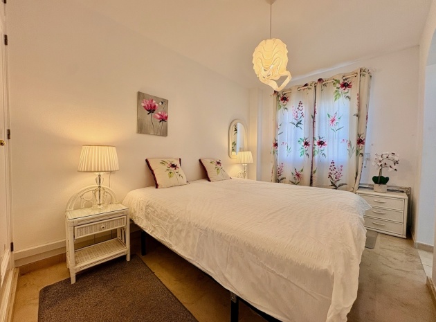 Resale - Townhouse - Villamartin - rioja