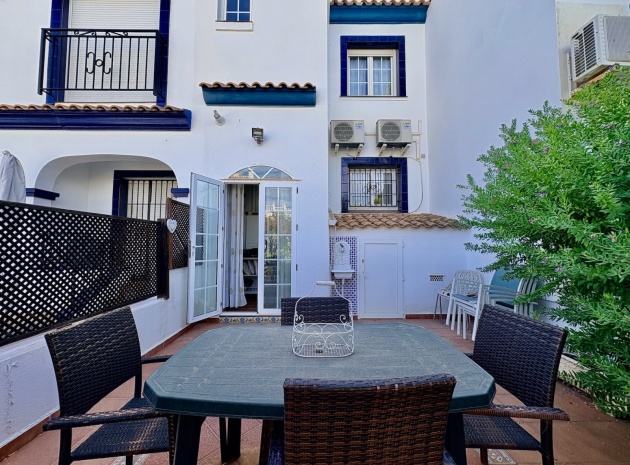 Resale - Townhouse - Villamartin - rioja