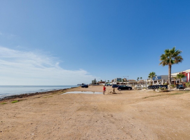 Återförsäljning - Lägenhet - Torrevieja - Playa de los Naufragos