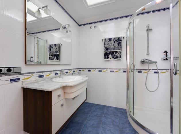 Resale - Apartment - Torrevieja - la veleta