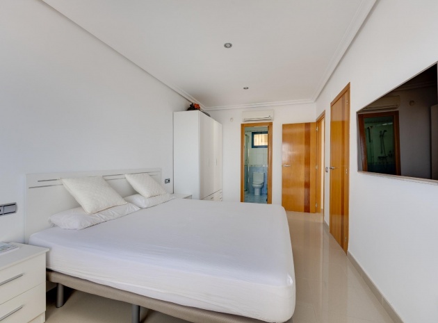 Resale - Apartment - Torrevieja - la veleta