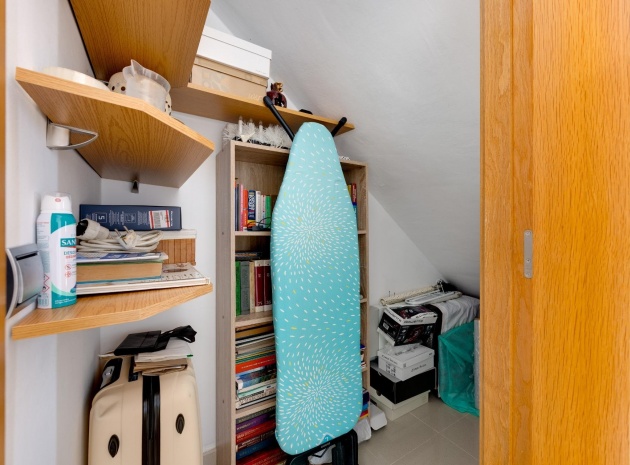 Resale - Apartment - Torrevieja - la veleta