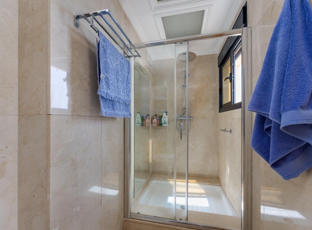 Resale - Apartment - Torrevieja - la veleta