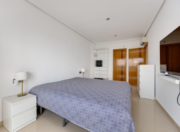 Resale - Apartment - Torrevieja - la veleta