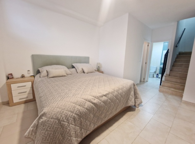 Resale - Apartment - Guardamar del Segura