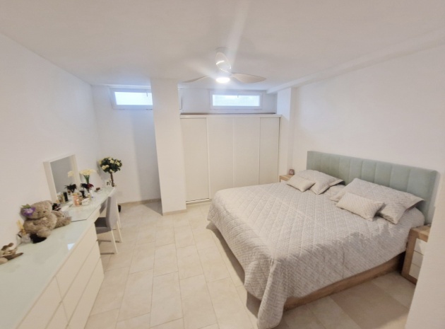 Resale - Apartment - Guardamar del Segura