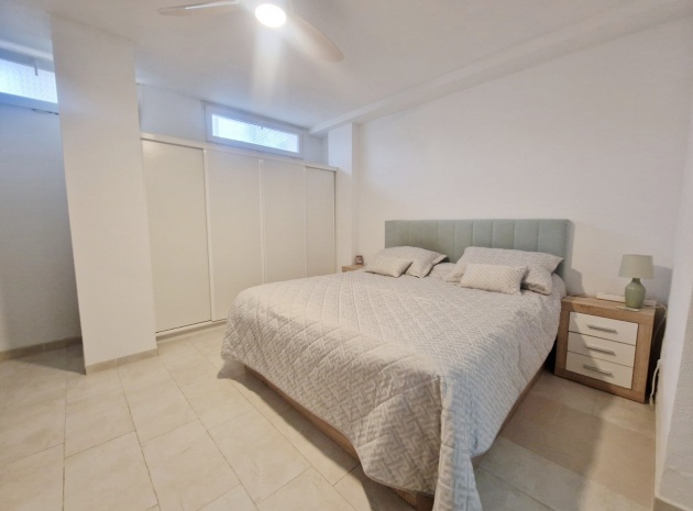 Resale - Apartment - Guardamar del Segura