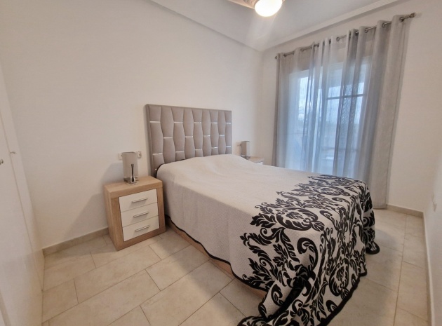 Resale - Apartment - Guardamar del Segura