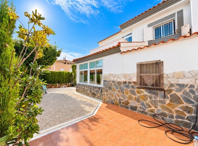 Resale - Villa - Orihuela - La Florida