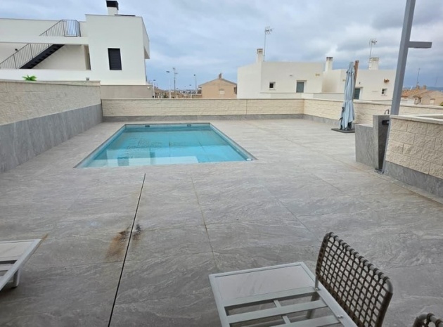 Resale - Villa - Torrevieja - Torrevieja Centro