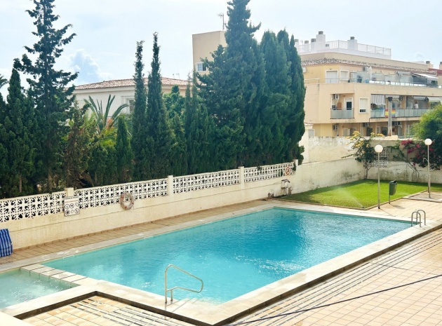 Wiederverkauf - Wohnung - Torrevieja - Torrevieja Centro