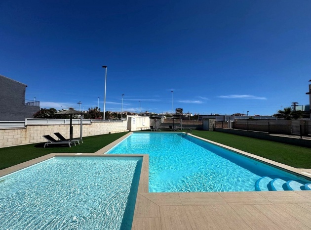 Resale - Apartment - Torrevieja - Torrevieja Centro