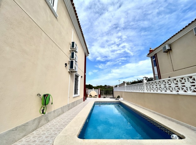 Resale - Townhouse - Orihuela - Dehesa de Campoamor