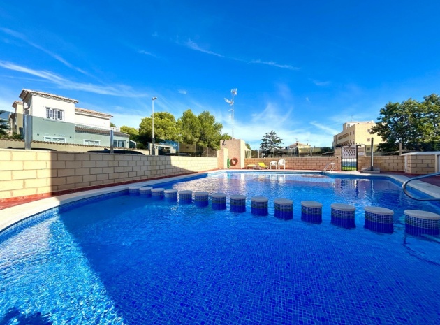 Resale - Villa - Orihuela - Lomas de Don Juan