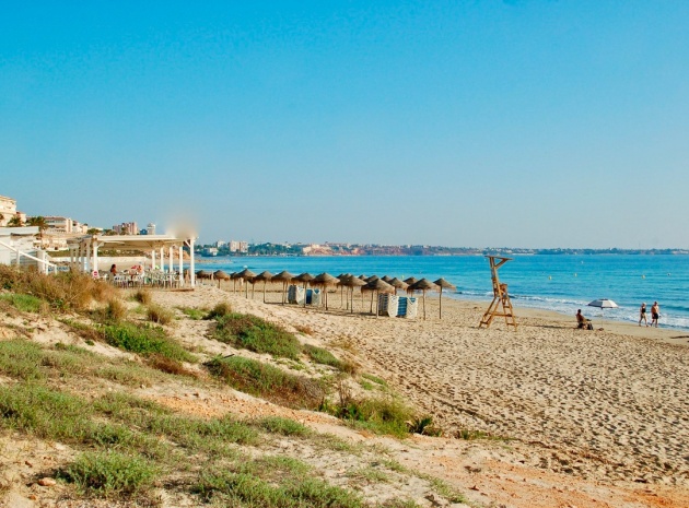 Resale - Villa - Orihuela - Mil Palmeras