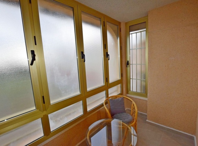Wiederverkauf - Wohnung - Torrevieja - Playa De La Mata