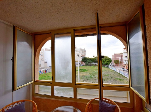 Wiederverkauf - Wohnung - Torrevieja - Playa De La Mata