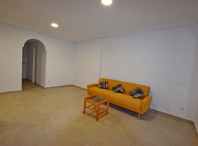Wiederverkauf - Wohnung - Torrevieja - Playa De La Mata