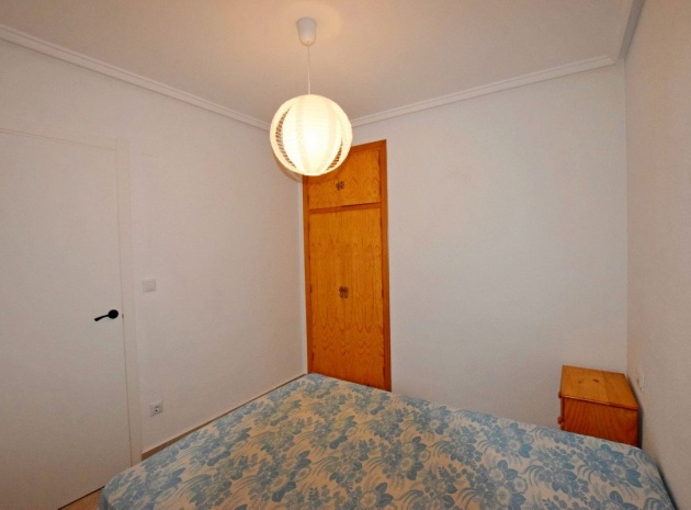 Wiederverkauf - Wohnung - Torrevieja - Playa De La Mata