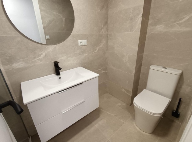Wiederverkauf - Wohnung - Torrevieja - Playa De La Mata