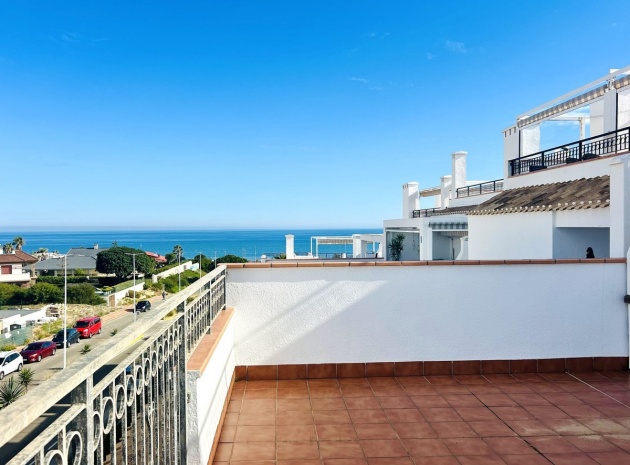 Resale - Apartment - Torrevieja - Playa De La Mata