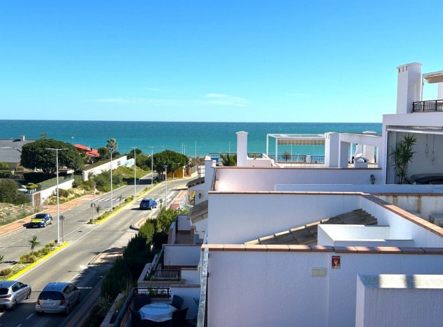 Resale - Apartment - Torrevieja - Playa De La Mata