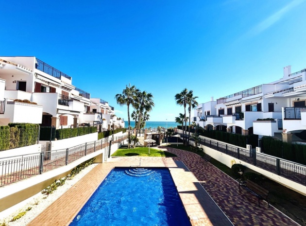 Resale - Apartment - Torrevieja - Playa De La Mata