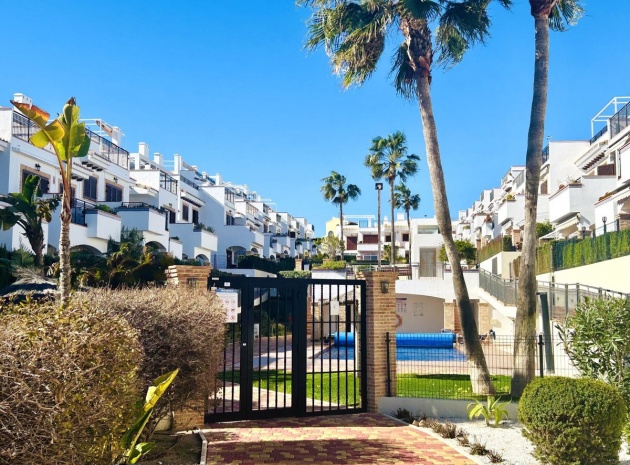 Resale - Apartment - Torrevieja - Playa De La Mata