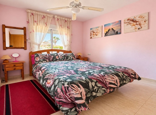 Resale - Apartment - Villamartin - Costa Blanca South