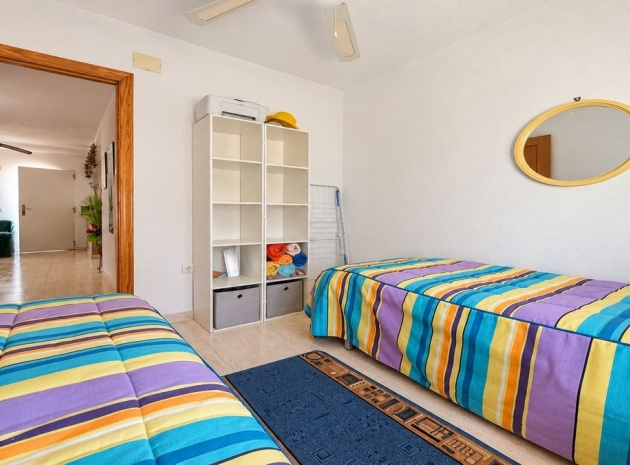 Resale - Apartment - Villamartin - Costa Blanca South