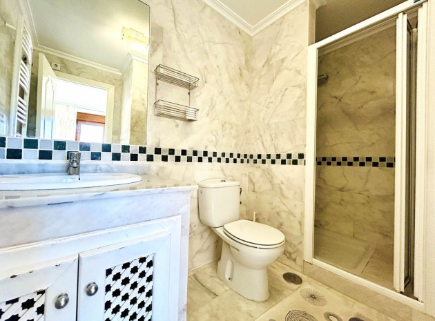 Resale - Apartment - Villamartin - Costa Blanca South