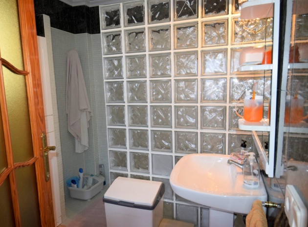Resale - Villa - Torrevieja - Aguas Nuevas