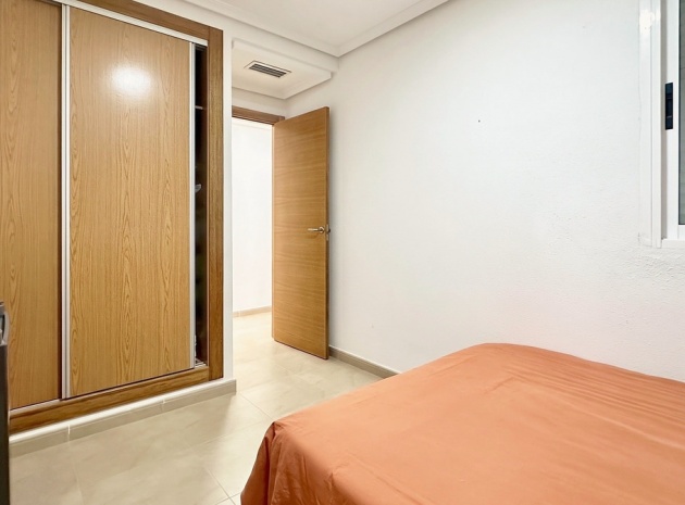 Wiederverkauf - Wohnung - Torrevieja - Torrevieja Centro