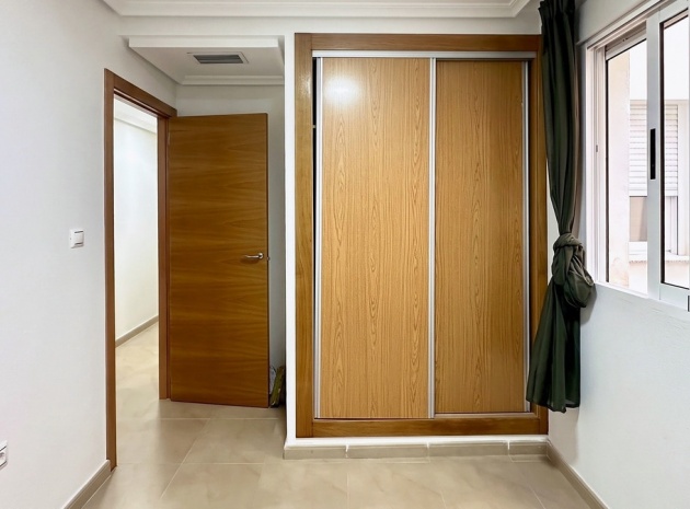 Wiederverkauf - Wohnung - Torrevieja - Torrevieja Centro