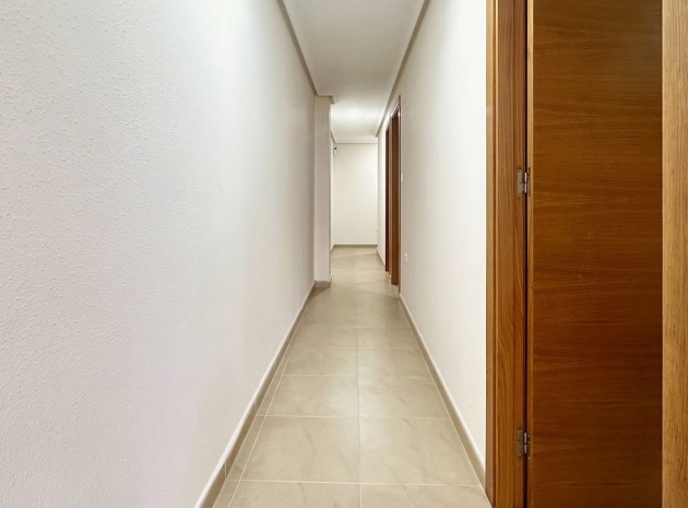 Wiederverkauf - Wohnung - Torrevieja - Torrevieja Centro